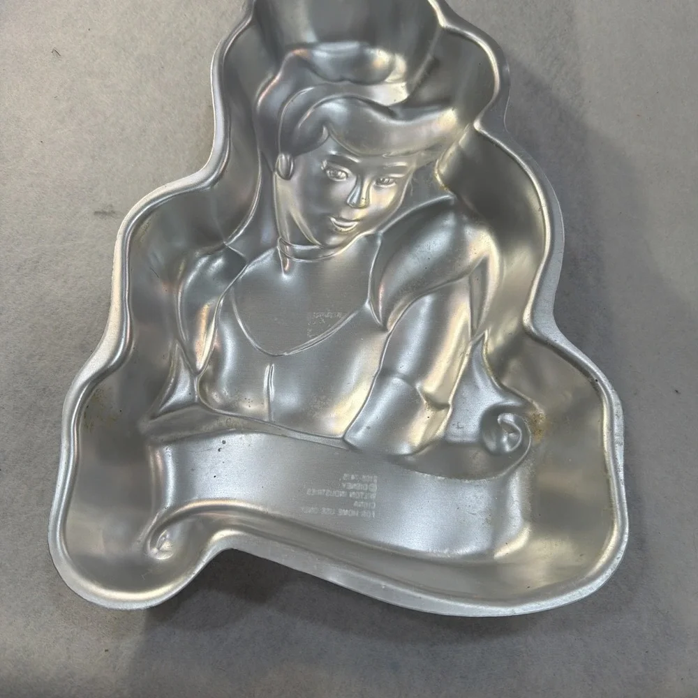 Wilton Disney Cinderella Princess Cake Pan 2105-7475 China Bin‎ 24